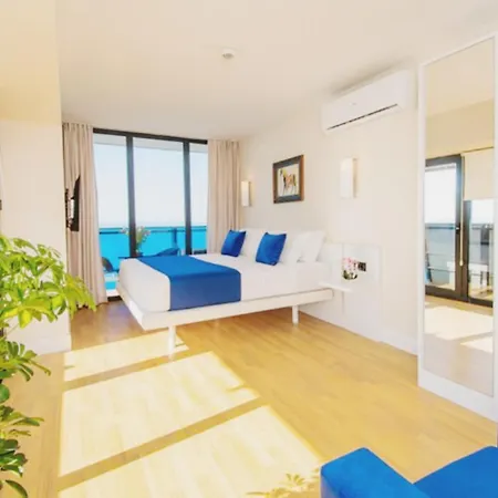 Sea View Luxury Apartments In Orbi City Batumi Exterior photo
